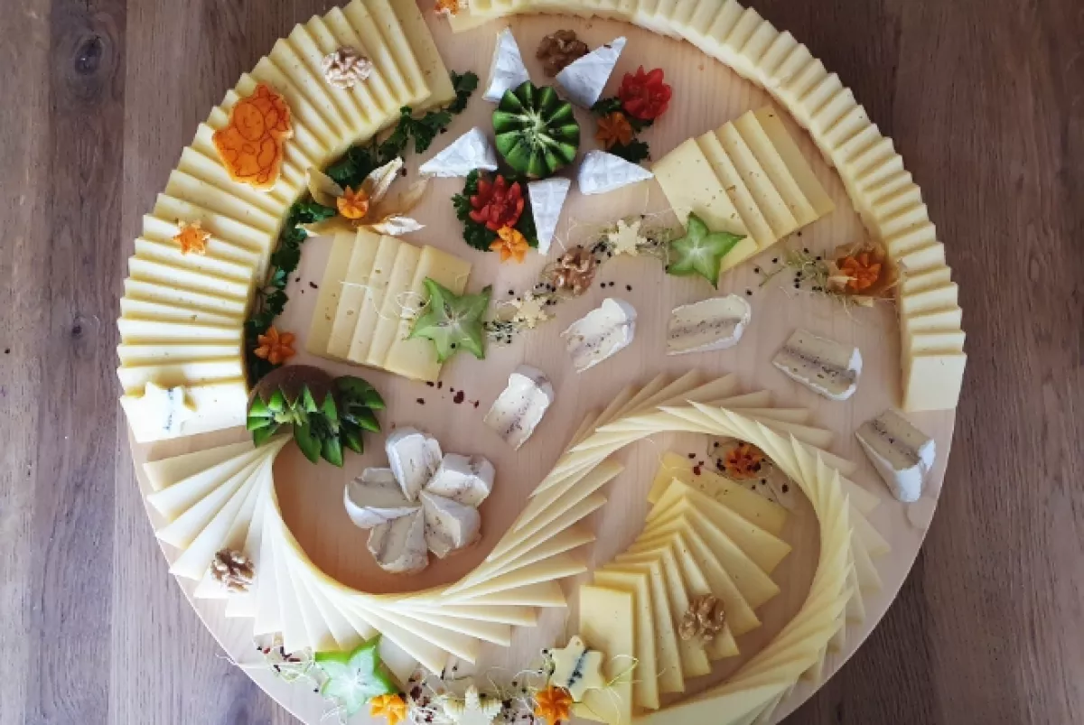 Composition sur mesure d'un plateau de fromages
